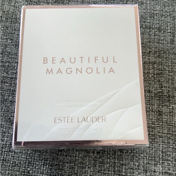 Estee Lauder Other - Estee Lauder Ladies Beautiful Magnolia Spray 1.7 oz Fragrances -New